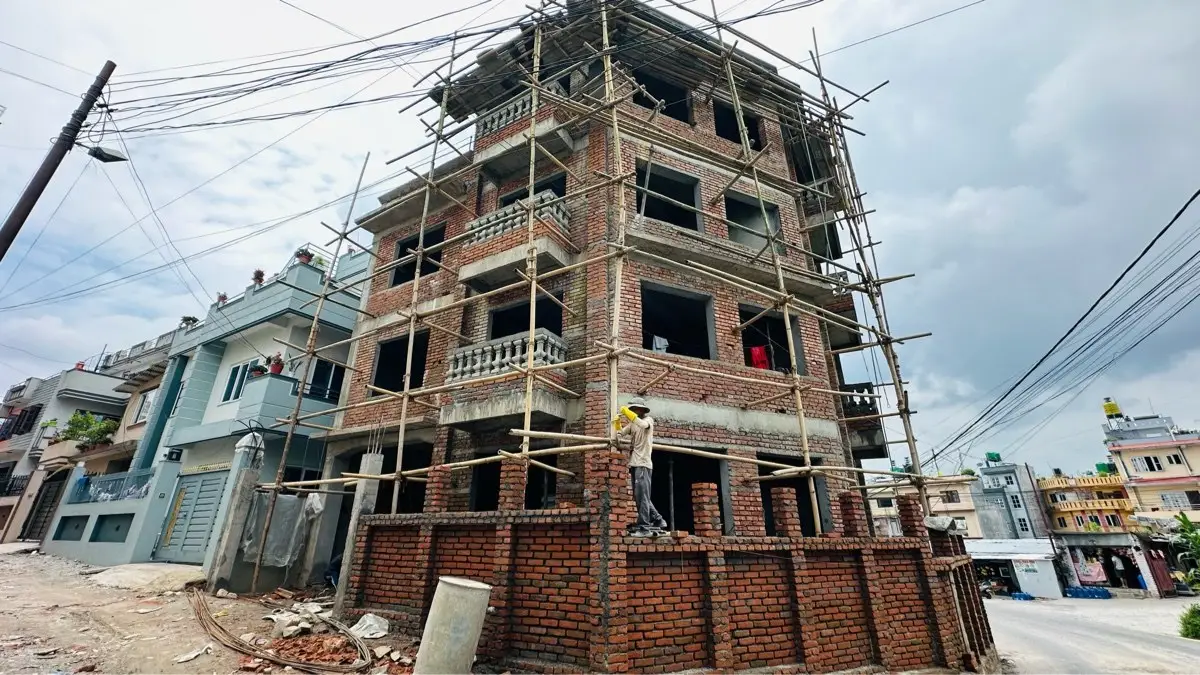 Four-Storey Brick Frame: Four-storey RCC and brick building during construction by HNG, image 1 of 2