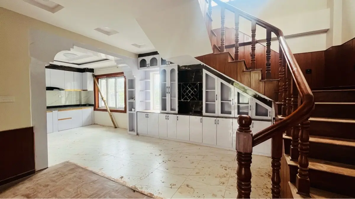 Brick & Cream Family Home: Completed family home with brick detailing and interiors, built by HNG, image 4 of 5